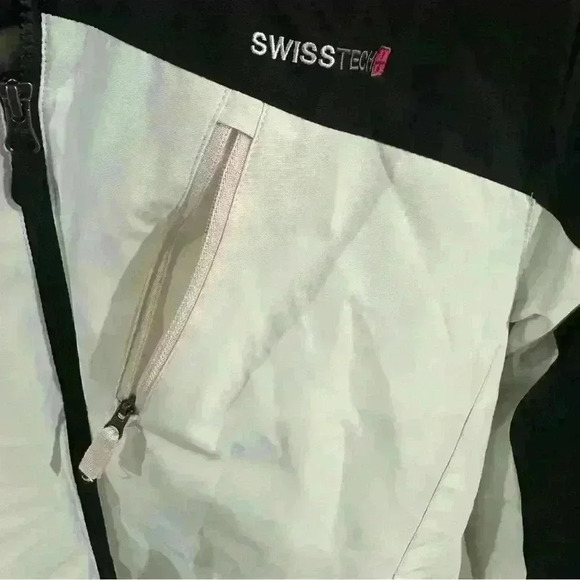 Swiss Tech Girls Winter Coat. Size XXL 18. - Picture 3 of 13